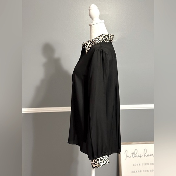 Madison Women's Button Down Blouse Black w/ Animal Print Accents NWT Size Medium - Picture 6 of 6